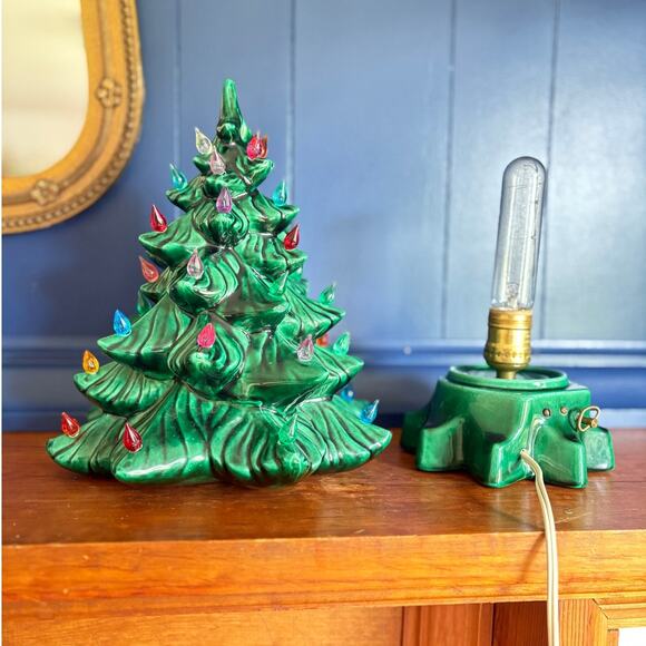 Vintage Musical Ceramic Light-Up Christmas Tree Retro Green Holiday Decor X-mas - Picture 2 of 9